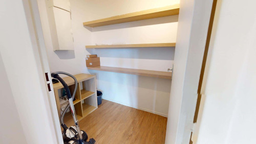 Room in Avenue du 25ème Régiment de Tirailleurs Sénégalais, Lyon for 80 m² with 4 bedrooms - Gallery - 8