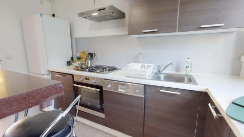 Room in Avenue Raymond de Veyssière, Écully for 81 m² with 5 bedrooms - Gallery - 13