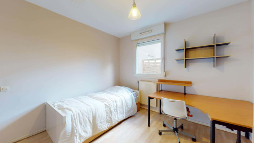 Room in Rue Pré-Gaudry, Lyon for 108 m² with 5 bedrooms