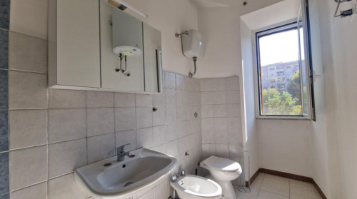 Pleasant double bedroom in Quartiere X Ostiense - Gallery - 6