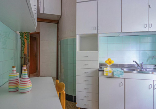 Pleasant double bedroom in Quartiere X Ostiense