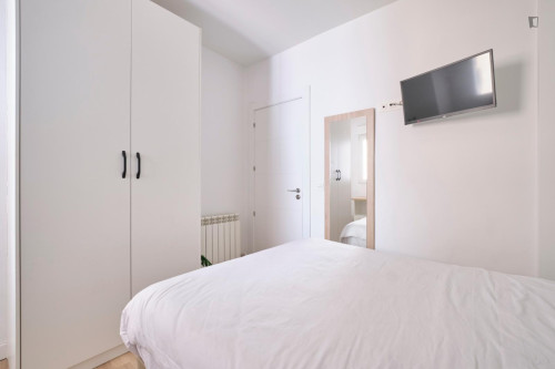 Double bedroom with cleaning service - Gallery - 16