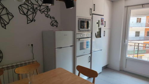Double bedroom with cleaning service - Gallery - 8