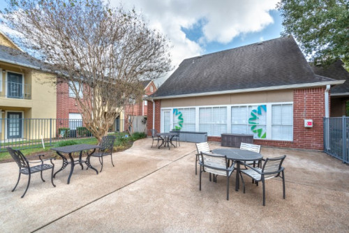 Cambridge Oaks, UH Housing