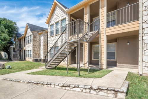 University Oaks, UTSA Student Apartments  - Gallery -  4