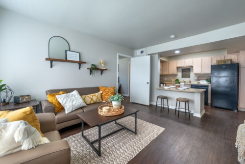 University Pines, UT Tyler Housing - Gallery - 21