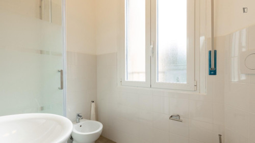 Pleasant single bedroom in Lorenteggio - Gallery - 8