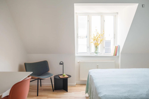 Comfortable double bedroom in the bustling City centre