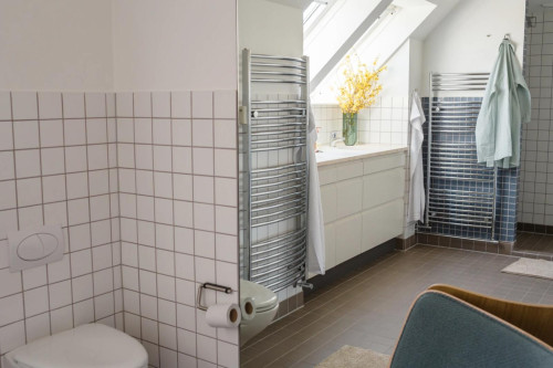 Comfortable double bedroom in the bustling City centre - Gallery - 14