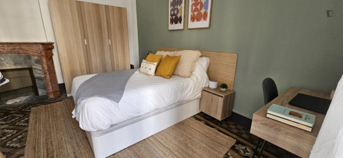 Lovely double bedroom near La Pedrera - Casa Milà  - Gallery - 15