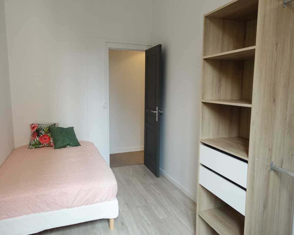 Chambre Dans Le Rue D'austerlitz - 1