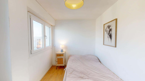 Room in Rue de la Zone, Ambilly for 64 m² with 3 bedrooms - Gallery - 25