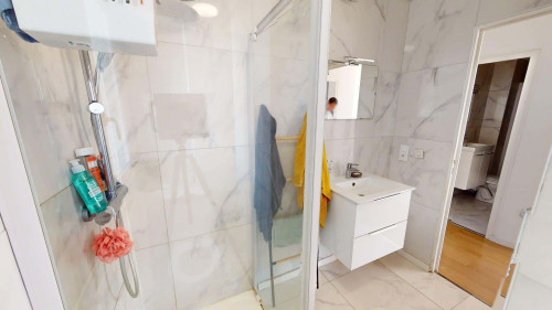 Room in Rue de la Zone, Ambilly for 64 m² with 3 bedrooms - Gallery - 10