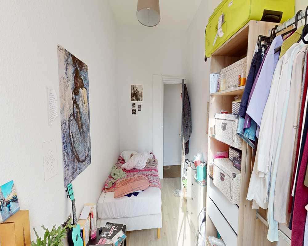 Chambre Dans Le Rue D'austerlitz - 1