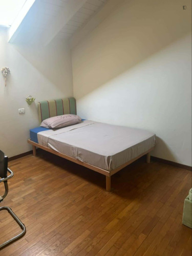 Room in Via Morandi, Novara for 160 m² with 4 bedrooms