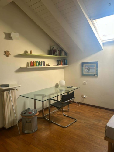 Room in Via Morandi, Novara for 160 m² with 4 bedrooms