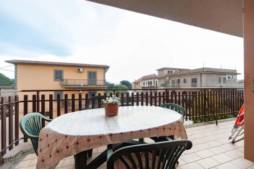 Room in Via Giuseppe Gregoraci, Roma for 90 m² with 4 bedrooms