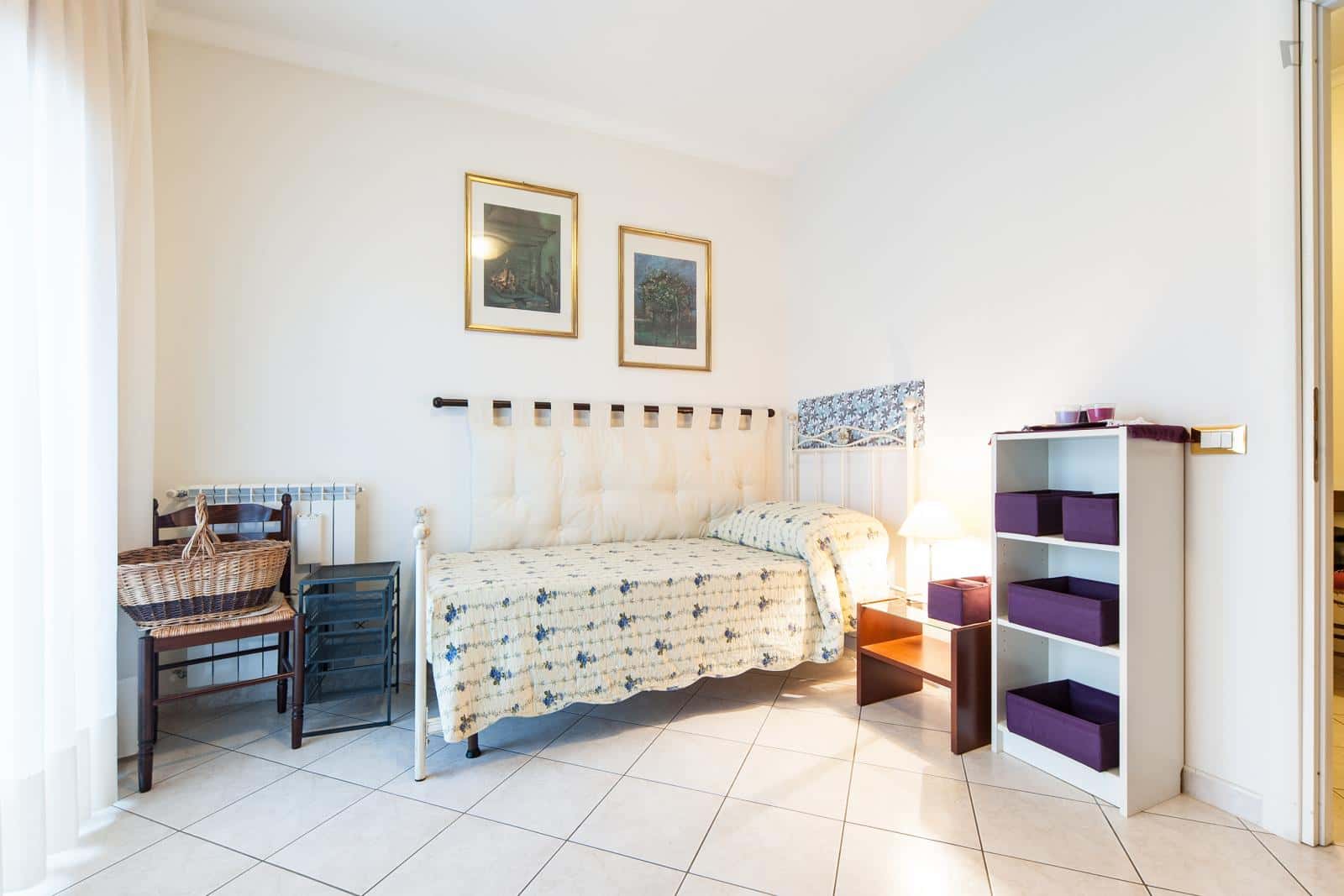 Room In Via Giuseppe Gregoraci, Roma For 70 M² With 2 Bedrooms - 1