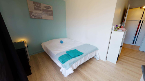Room in Boulevard de l'Europe, Oullins-Pierre-Bénite for 82 m² with 3 bedrooms - Gallery - 15