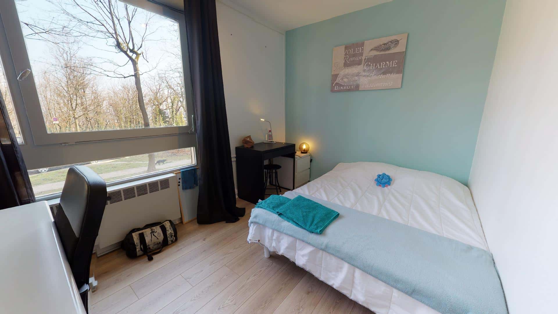 Room In Boulevard De L'Europe, Oullins-Pierre-Bénite For 82 M² With 3 Bedrooms - 1