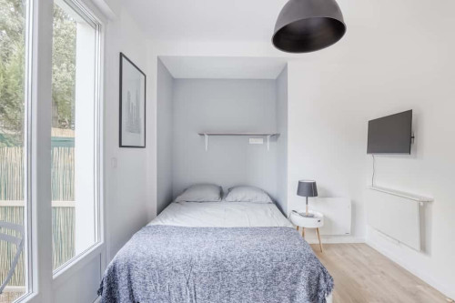 Room in Rue du Progrès, Romainville for 310 m² with 11 bedrooms - Gallery - 18