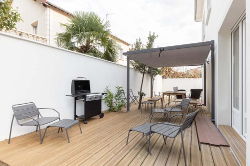 Room in Rue du Progrès, Romainville for 310 m² with 11 bedrooms - Gallery - 6