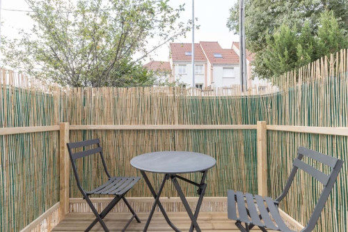 Room in Rue du Progrès, Romainville for 310 m² with 11 bedrooms