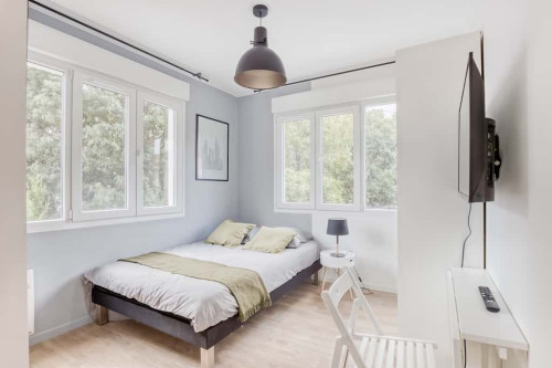 Room in Rue du Progrès, Romainville for 310 m² with 11 bedrooms - Gallery - 16