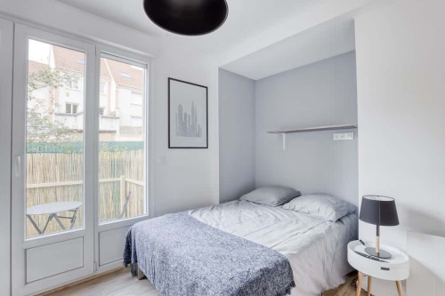 Room in Rue du Progrès, Romainville for 310 m² with 11 bedrooms - Gallery - 19