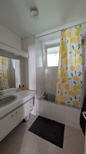 Room in Rue Galilée, Besançon for 73 m² with 3 bedrooms