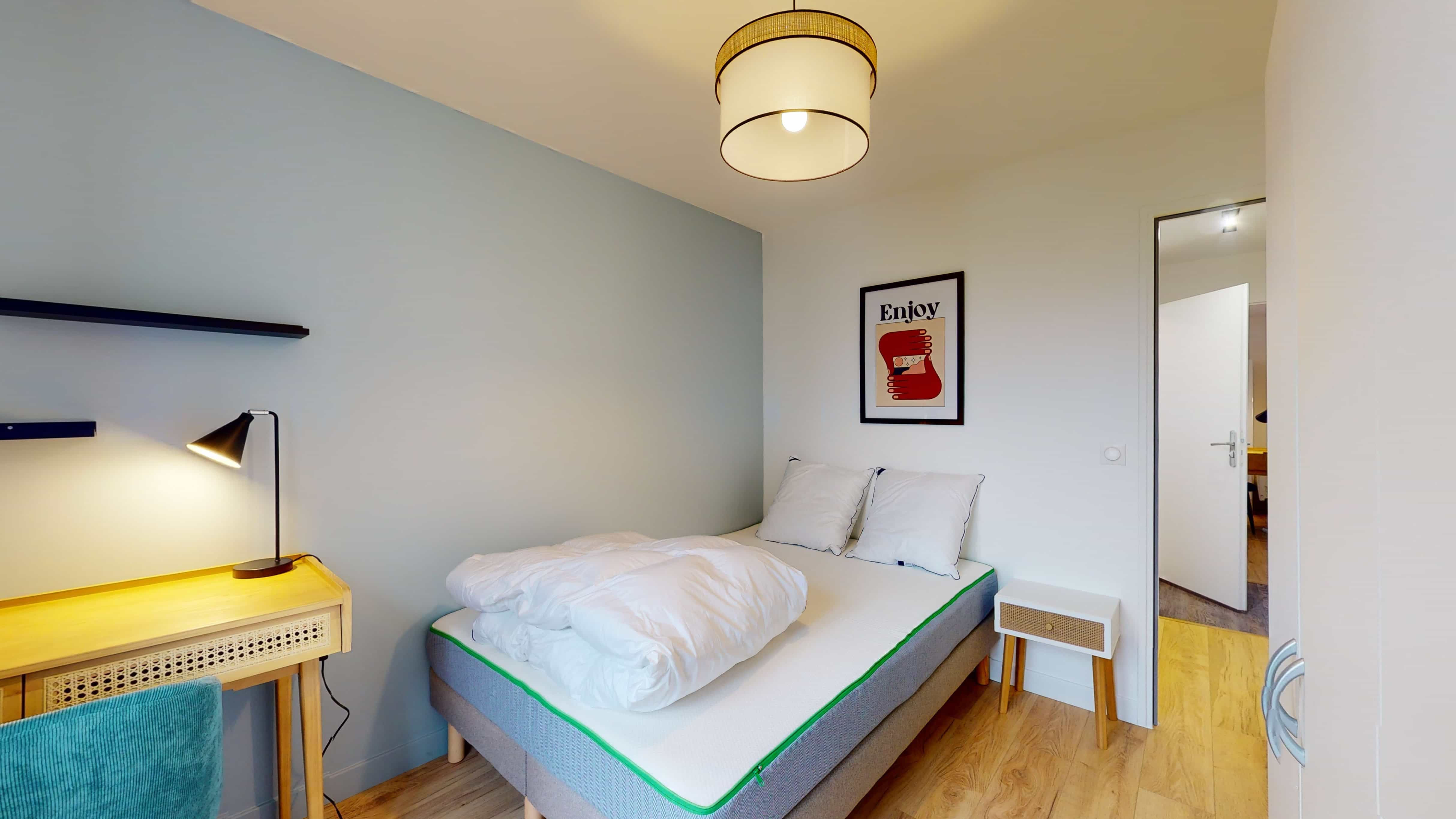 Room 1 - 2