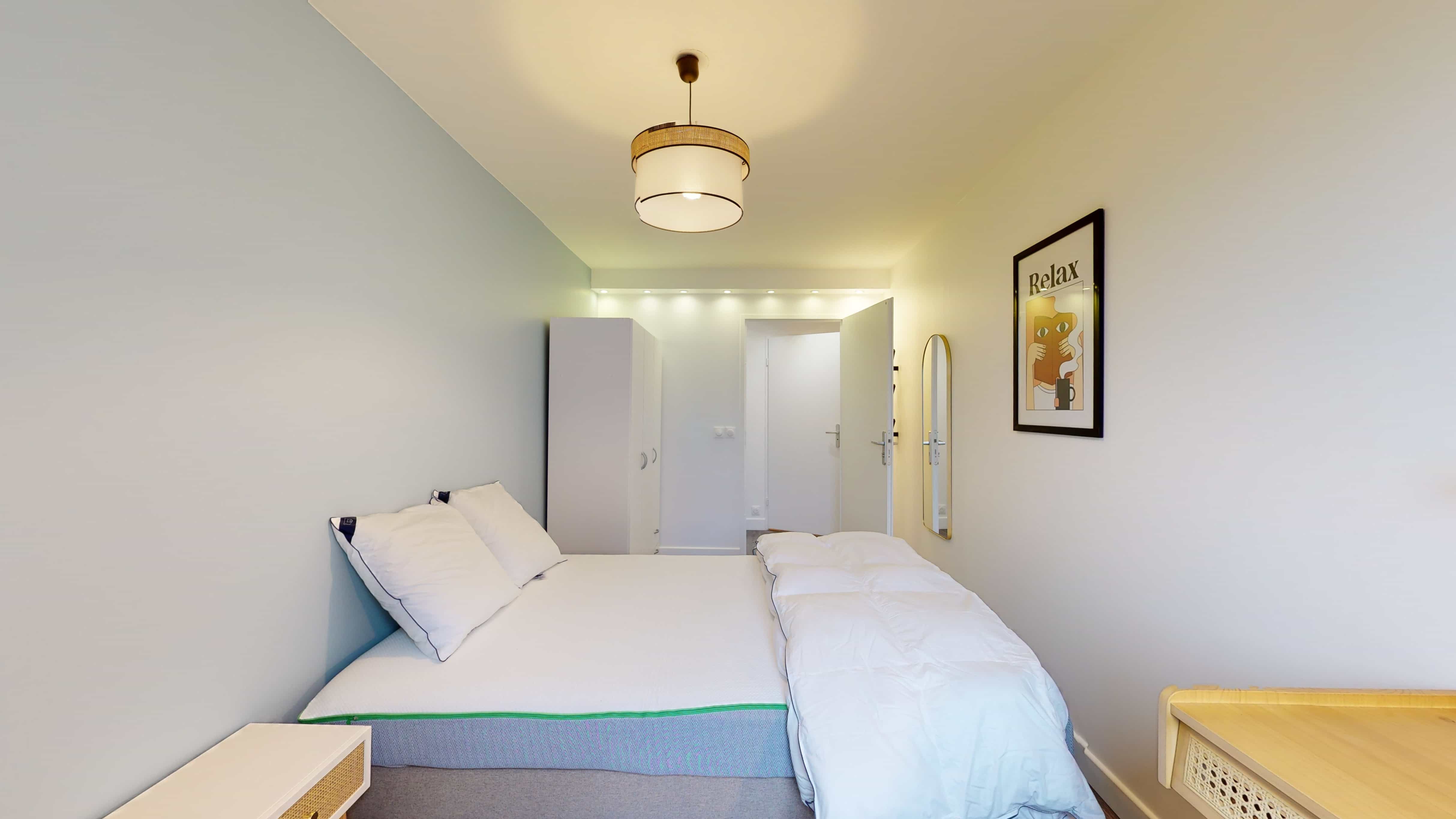 Room 4 - 3