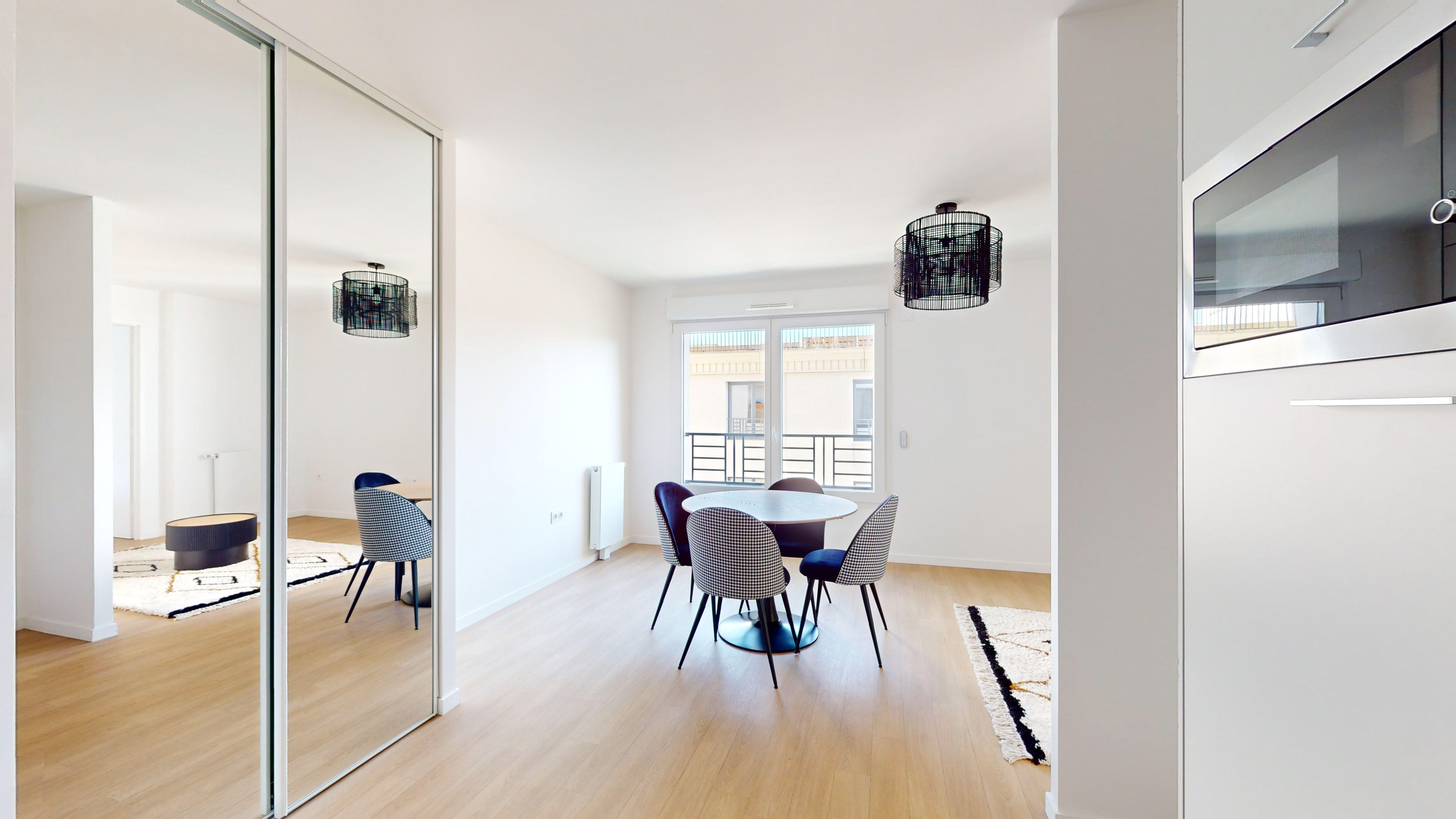 Appartement Privé - 215 - 2