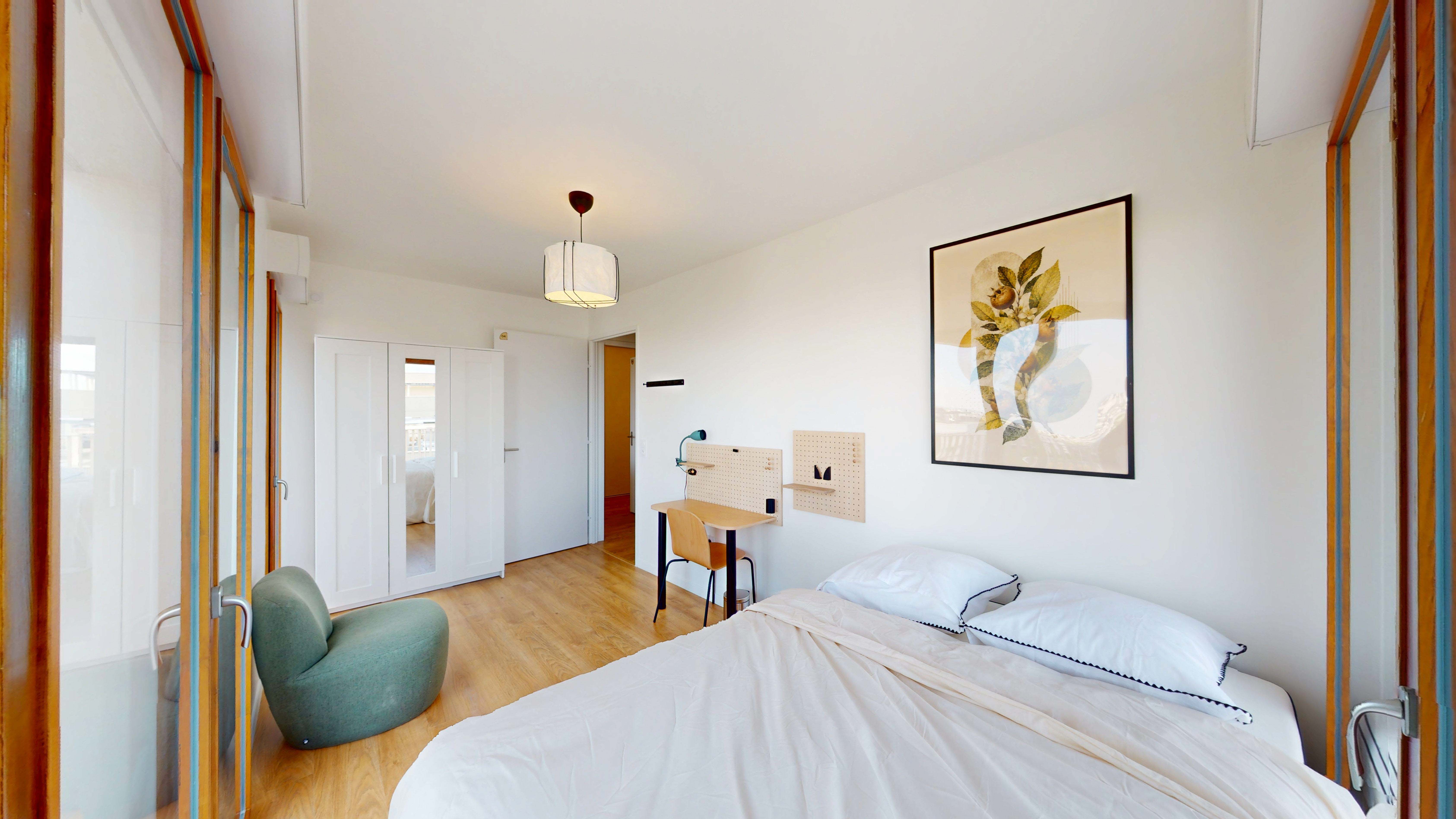 Room 9044 - 2
