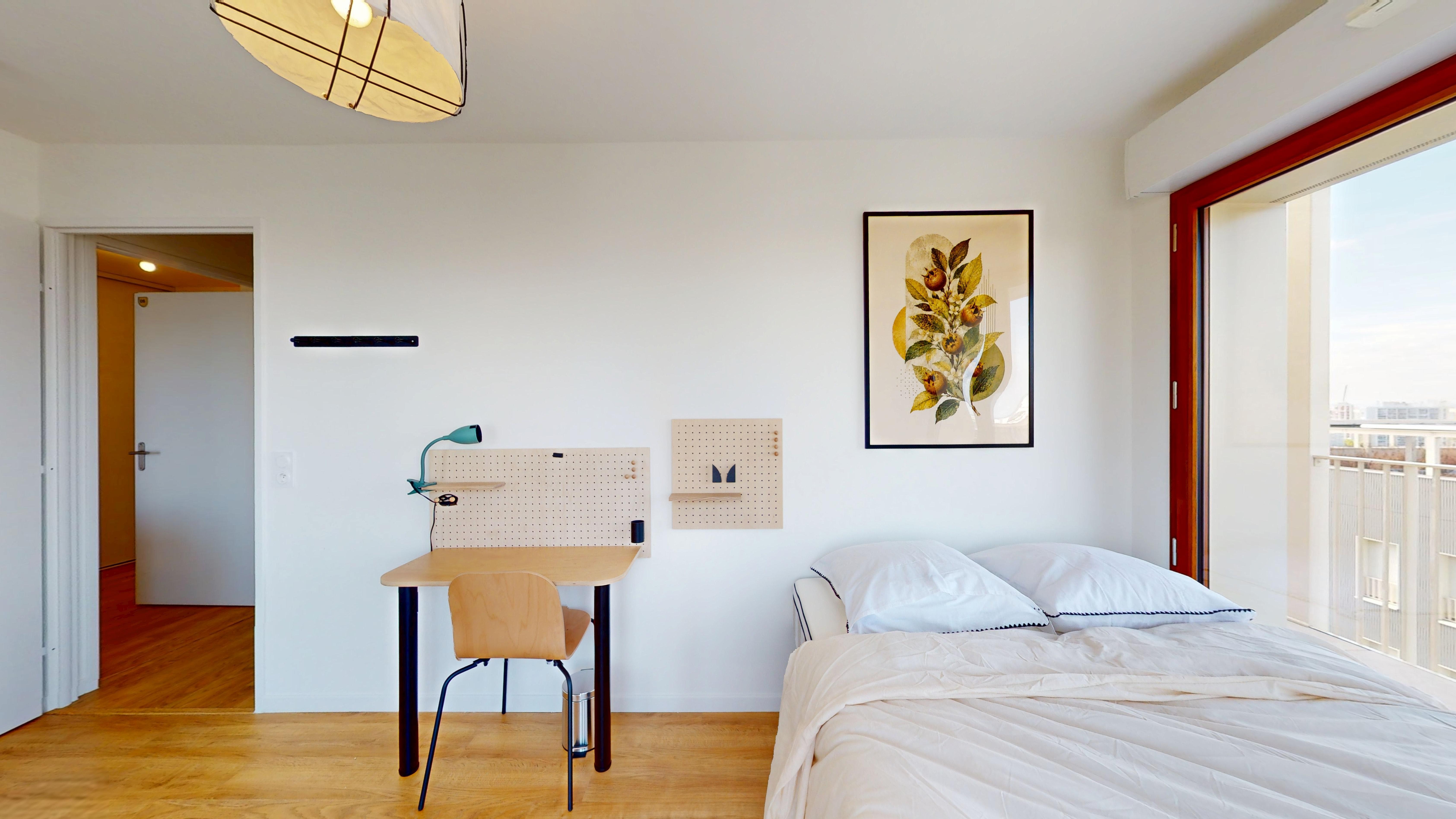 Room 9044 - 3
