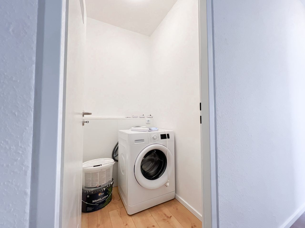 Shared Apartment - 3