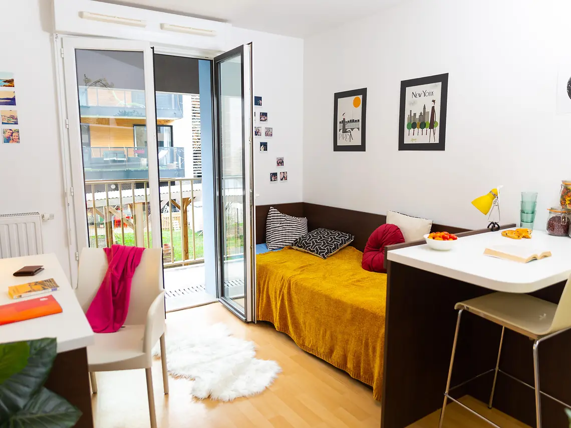 Studio With Balcony - 7