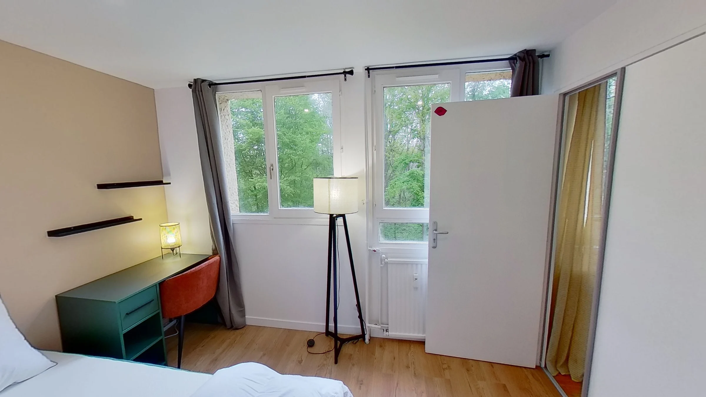 Room 6 - 1