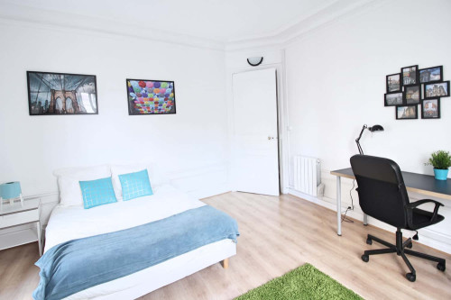 Spacious and luminous room - 16m² - PA18