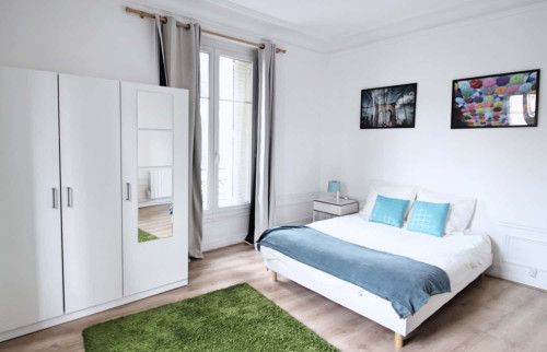 Spacious and luminous room - 16m² - PA18