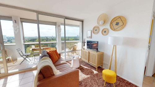Room in Rue du Parc, Bron for 102 m² with 5 bedrooms - Gallery - 9