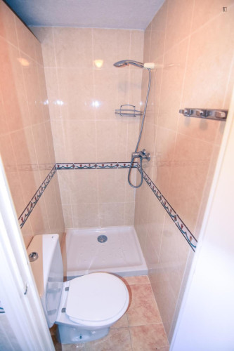 Comfortable single bedroom near the Faculty of Psychology - Gallery - 33