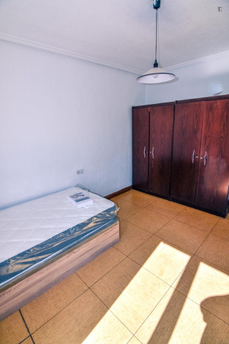 Lovely single bedroom near the Faculty of Psychology - Gallery - 26