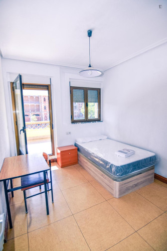 Inviting single bedroom near the Faculty of Psychology - Gallery - 25