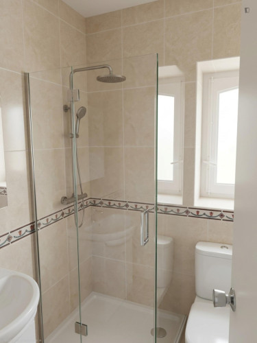 Lovely single bedroom near the Faculty of Psychology