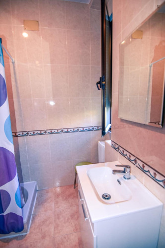 Charming single ensuite bedroom close to the Faculty of Psychology - Gallery - 23