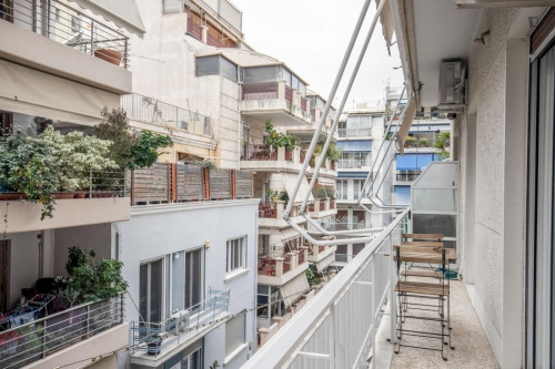 Comfy 2-bedroom flat near the Evangelismos subway station