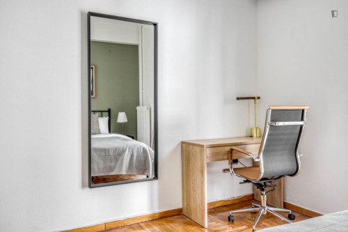 Sunny 1-bedroom apartment in Neapoli