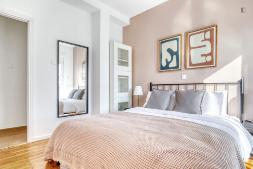 Luminous 1-bedroom flat in Nea Filothei - Gallery - 17
