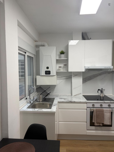 Appealing 4-bedroom apartment near Universidad de Zaragoza - Gallery - 19